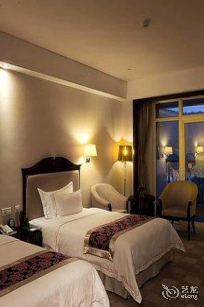 Phoenix Hotel Wuyi Jiangmen Exterior photo
